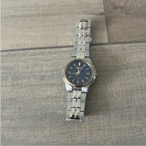 Men’s Two Tone Seiko Solar 100M Watch - blue face